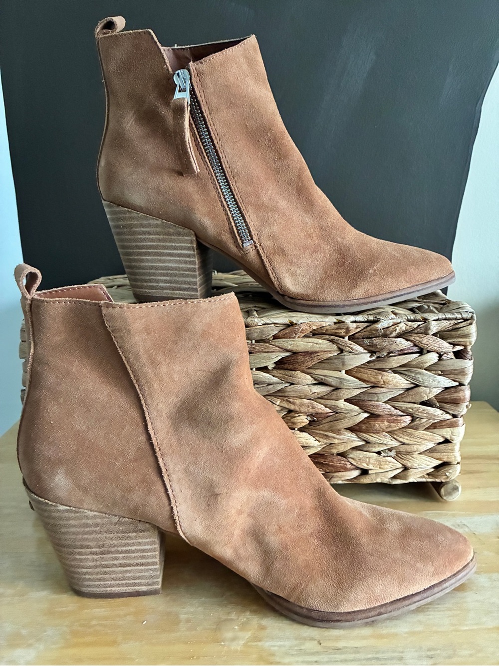 Dolce Vita Brown Suede Side Zip Heeled Ankle Boots Size 10